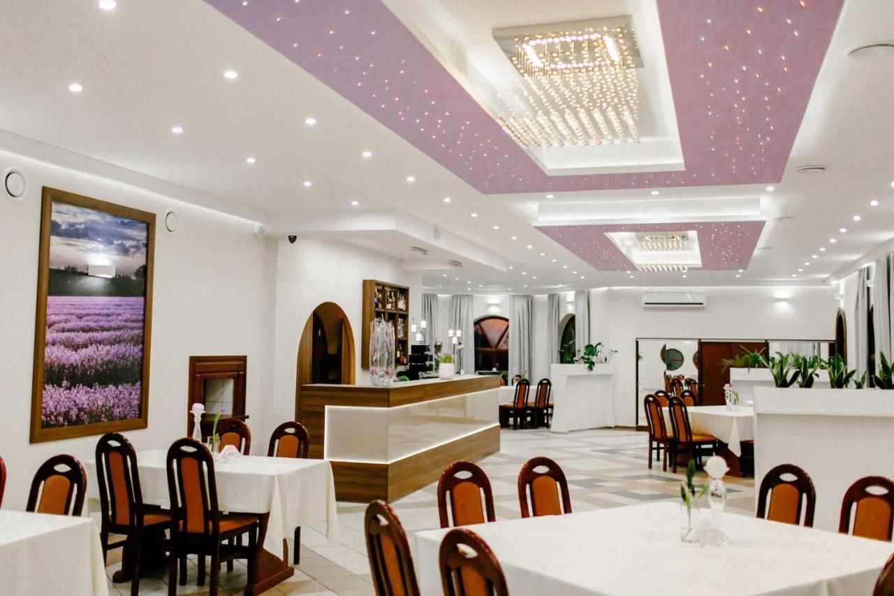 Lawendowy Ogrod Otel Brzeg Dış mekan fotoğraf