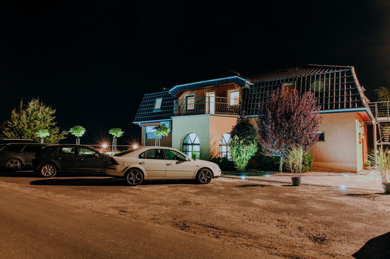 Lawendowy Ogrod Otel Brzeg Dış mekan fotoğraf